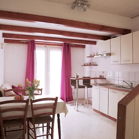Doris Apartmán *